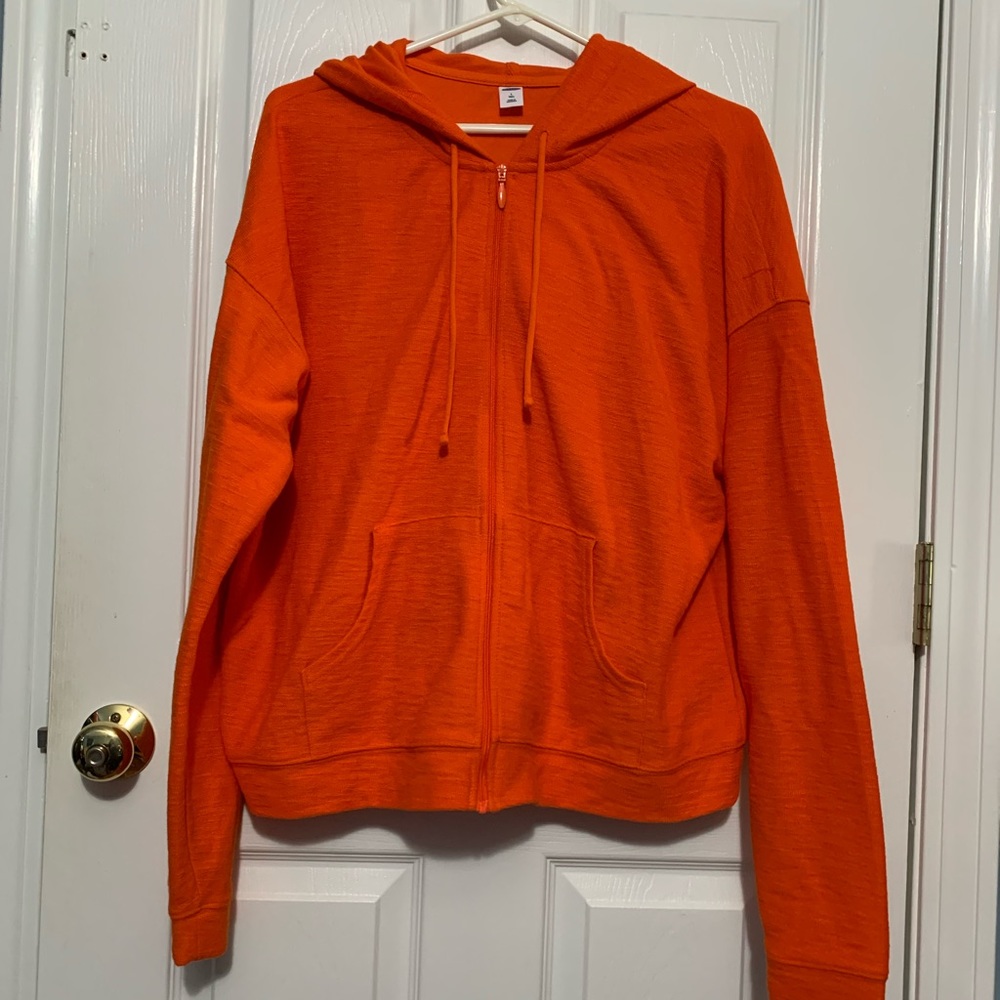 NWOT: Size Large (Tall) Old Navy Zip-Up Hoodie.
